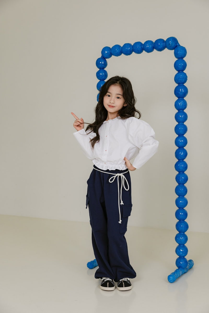 Dore Dore - Korean Children Fashion - #prettylittlegirls - Frill Crop Blouse - 6