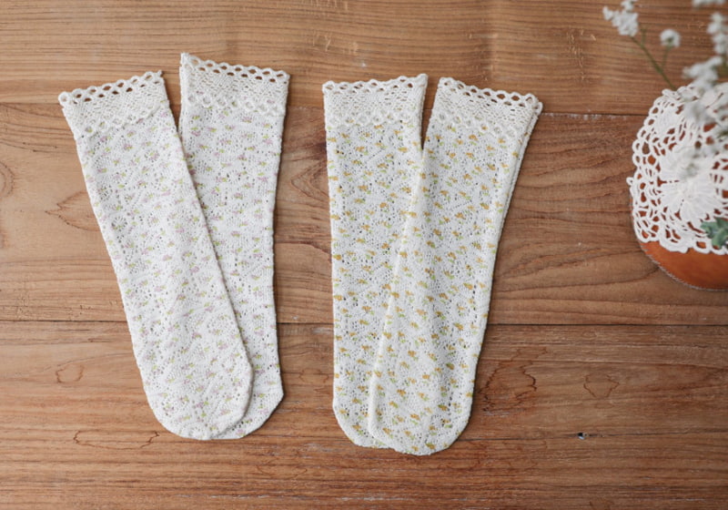 Flo - Korean Children Fashion - #minifashionista - Poplin Lace Knee Socks