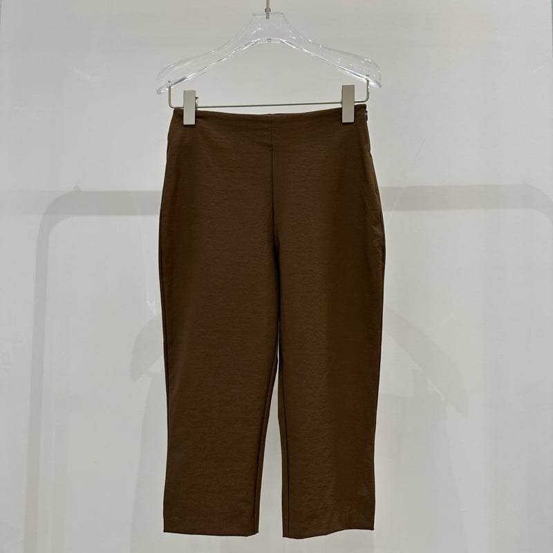 Neroli36 - Korean Women Fashion - #momslook - Labom Middi Pants - 2