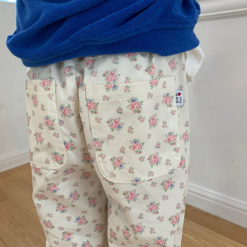 Neu - Korean Children Fashion - #magicofchildhood - Flower Standard Pants - 9