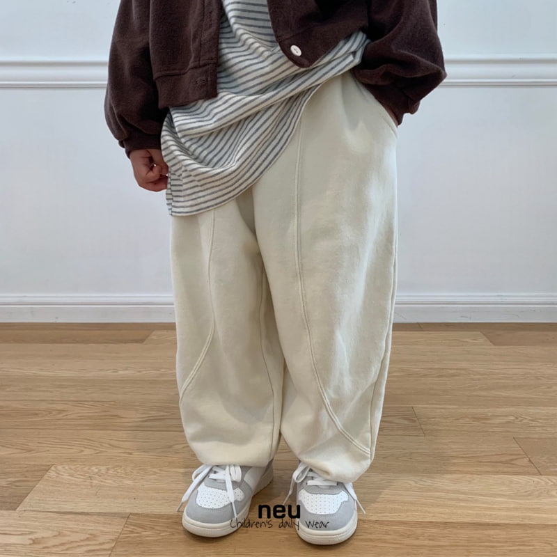 Neu - Korean Children Fashion - #minifashionista - Slit Jogger Pants - 4