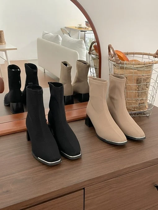 Span Ankle Boots