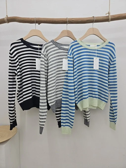 Cash Stripe Round Pullover