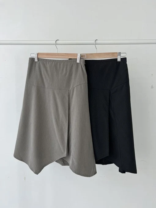 Unbalance Skirt