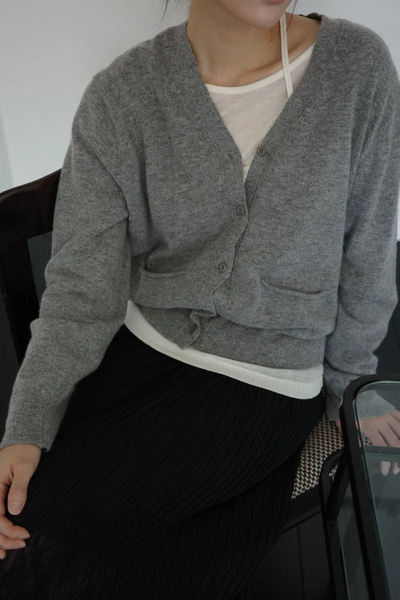 Amygrace - Korean Women Fashion - #momslook - Franc Cashmere V Cardigan - 3