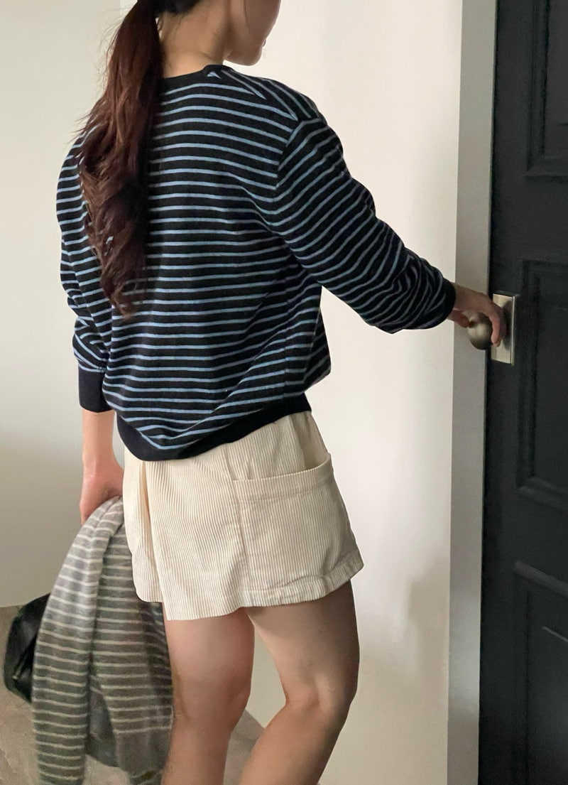 Amygrace - Korean Women Fashion - #momslook - Marco Stripe V Knit Pullover - 5