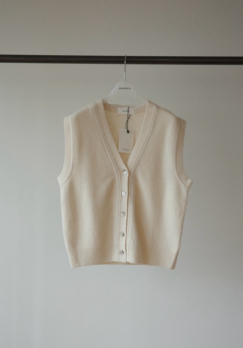 Amygrace - Korean Women Fashion - #thelittlethings - Miu Knit Vest - 9