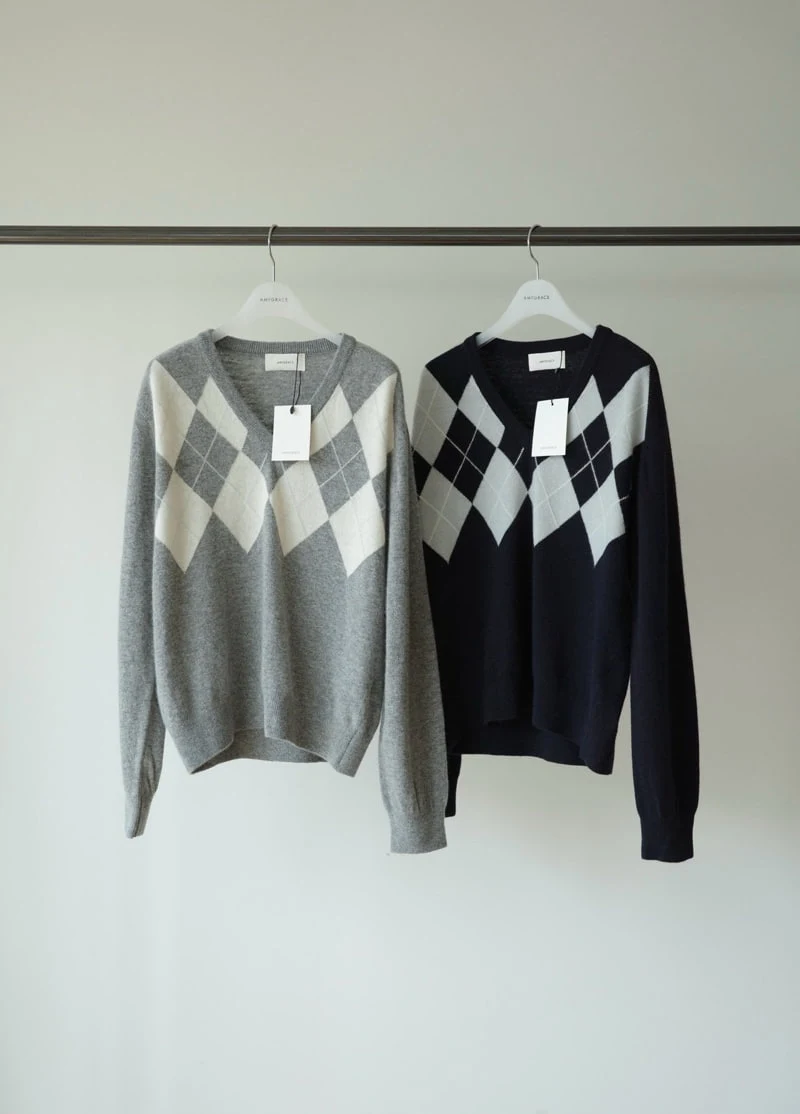 Amygrace - Korean Women Fashion - #womensfashion - Argyle V Neck Knit Pullover - 3