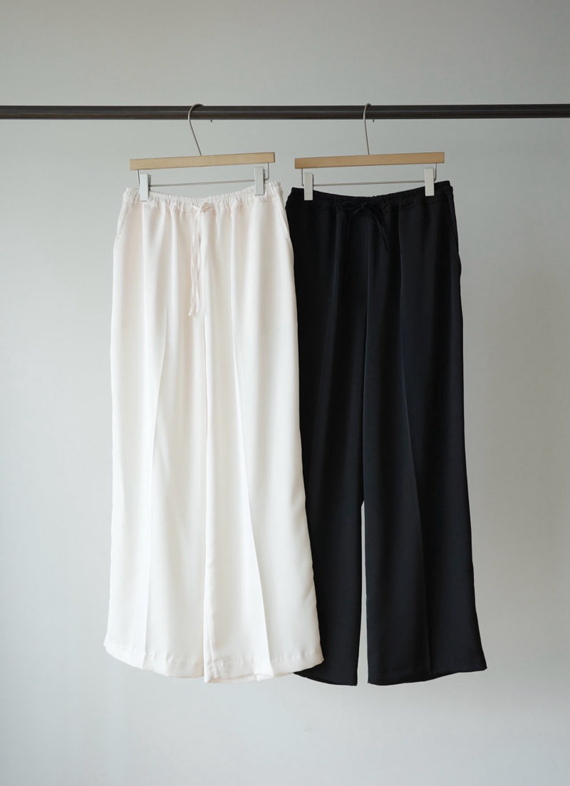 Amygrace - Korean Women Fashion - #womensfashion - Roma Satin Banding Pants - 3