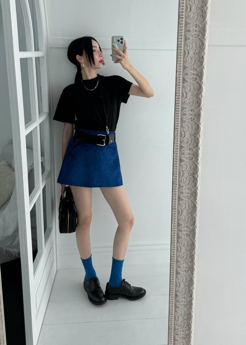 Auver_Fit - Korean Women Fashion - #momslook - Suede Drop Mini Skirt - 5