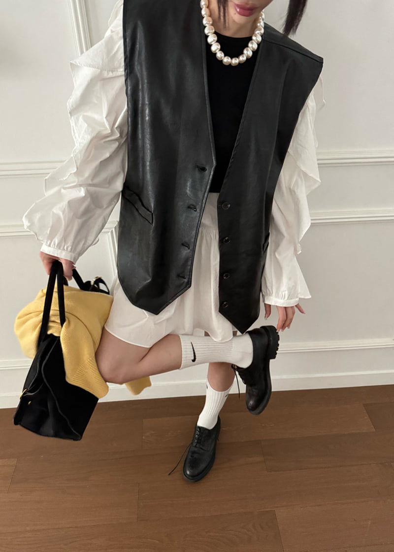 Auver_Fit - Korean Women Fashion - #momslook - Leather Boxy Vest - 5