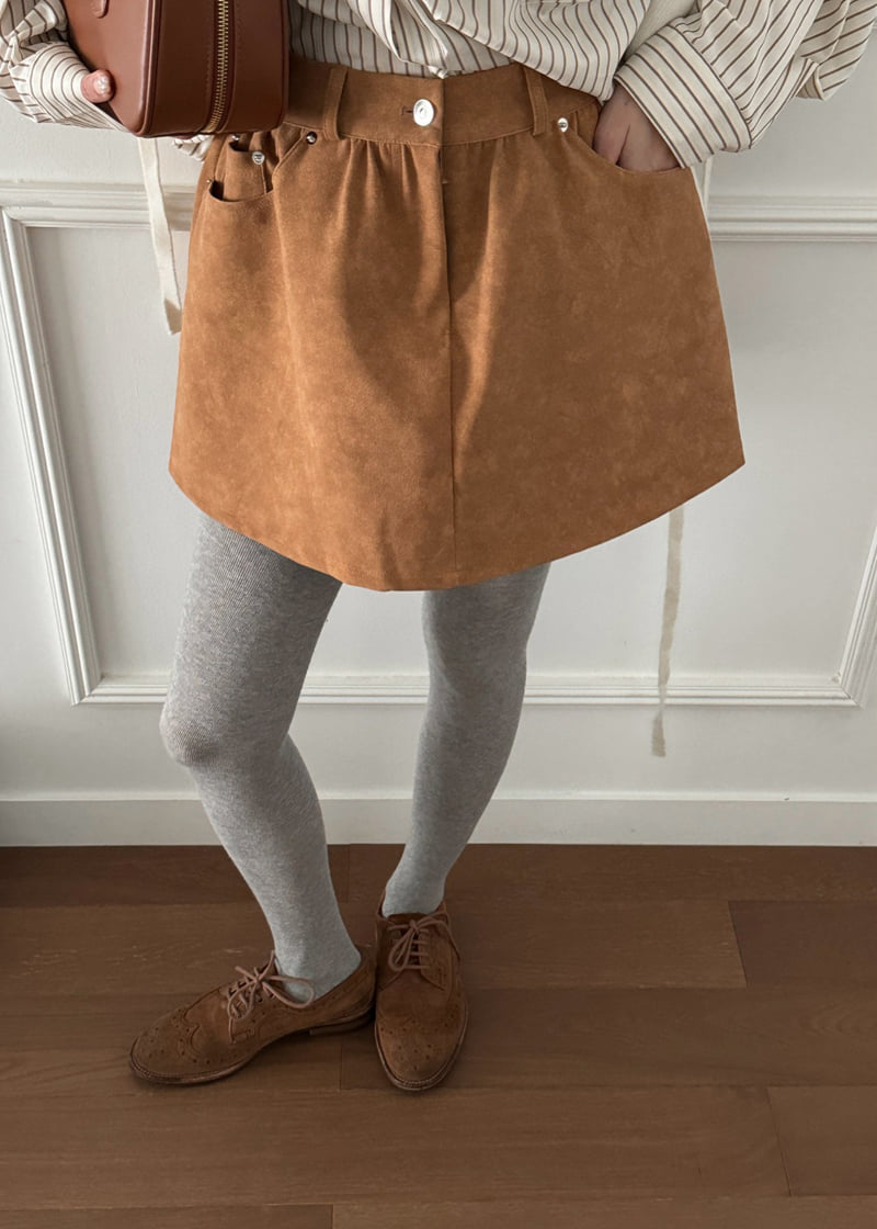 Auver_Fit - Korean Women Fashion - #womensfashion - Suede Balloon Mini Skirt - 11