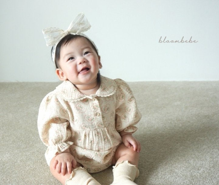 Bloombebe - Korean Baby Fashion - #babyoutfit - Heart Flower Bonnet Set