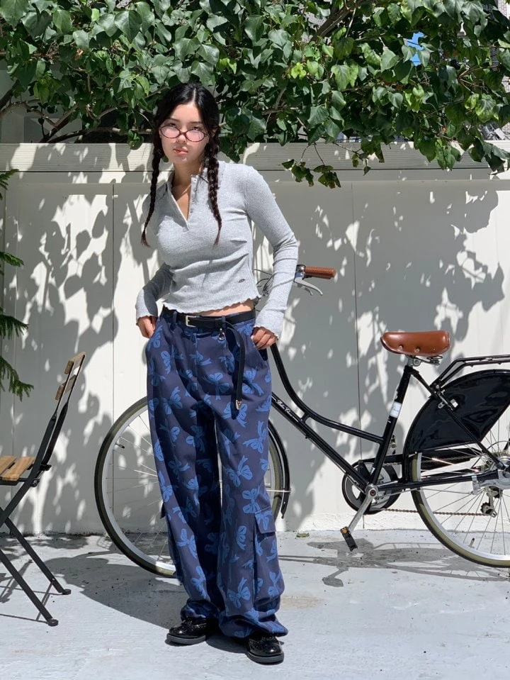 Bricklane - Korean Women Fashion - #momslook - Collar Snap Tee - 10