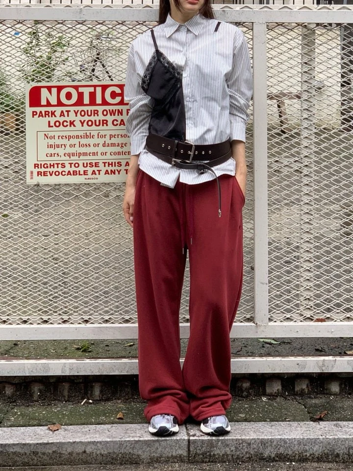 Bricklane - Korean Women Fashion - #vintageinspired - Logo Tuck Pants - 3