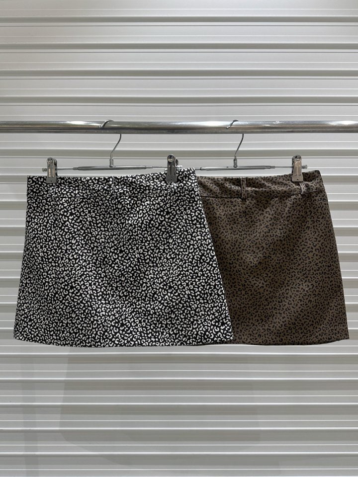 Bricklane - Korean Women Fashion - #womensfashion - Leopard Mini Skirt - 2