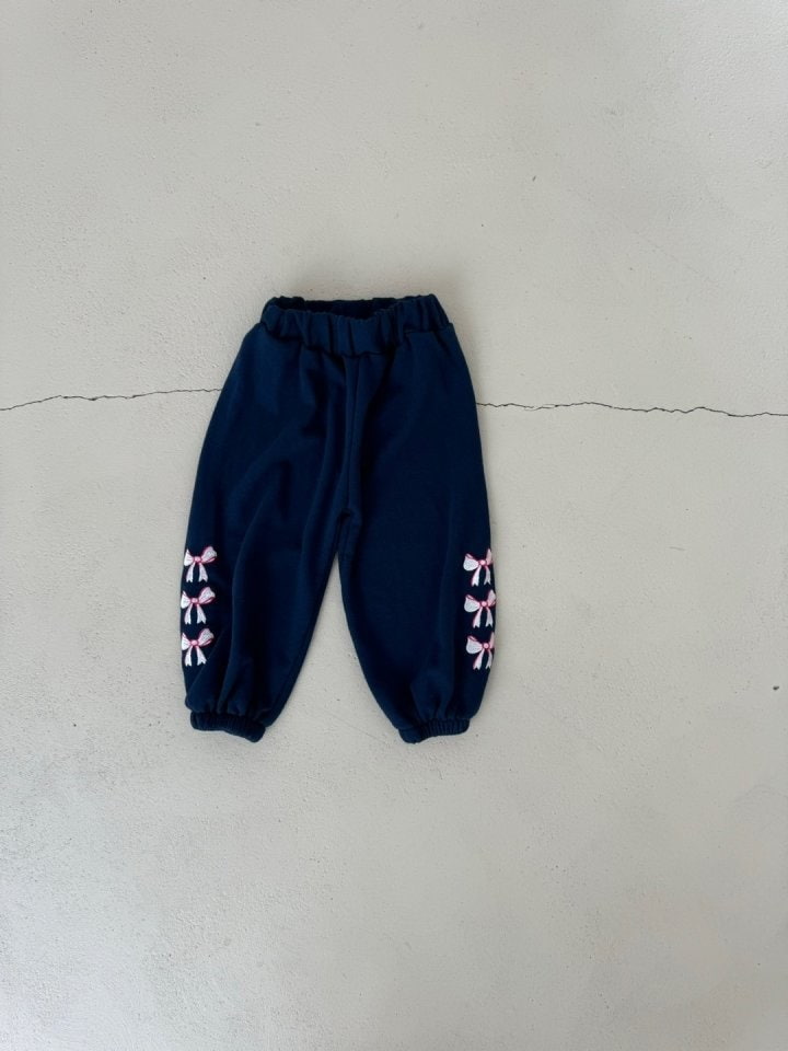 Le petitmot - Korean Children Fashion - #discoveringself - Ribbon Embroidery Jogger Pants - 2