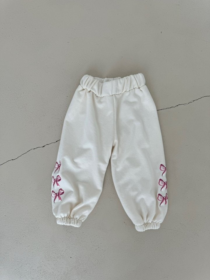 Le petitmot - Korean Children Fashion - #kidsstore - Ribbon Embroidery Jogger Pants - 5