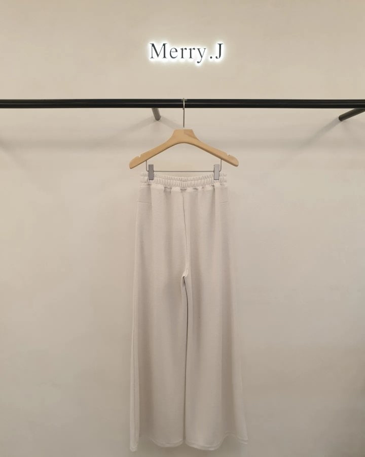 Merry J - Korean Women Fashion - #momslook - Pearl Long Slit Tee One-piece - 11