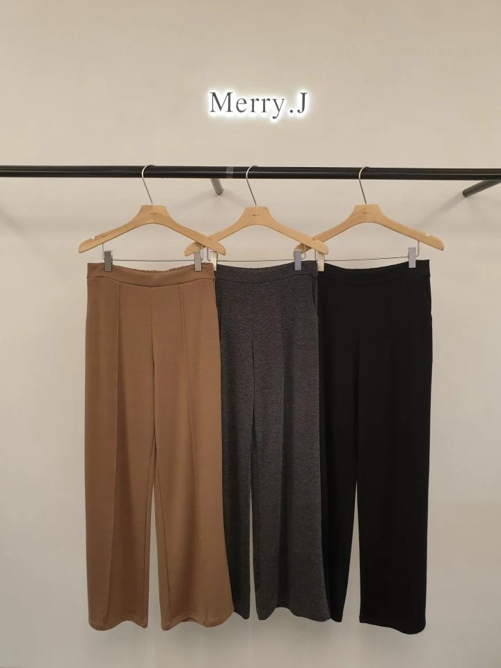 Merry J - Korean Women Fashion - #momslook - Philip Muffler Tee - 2