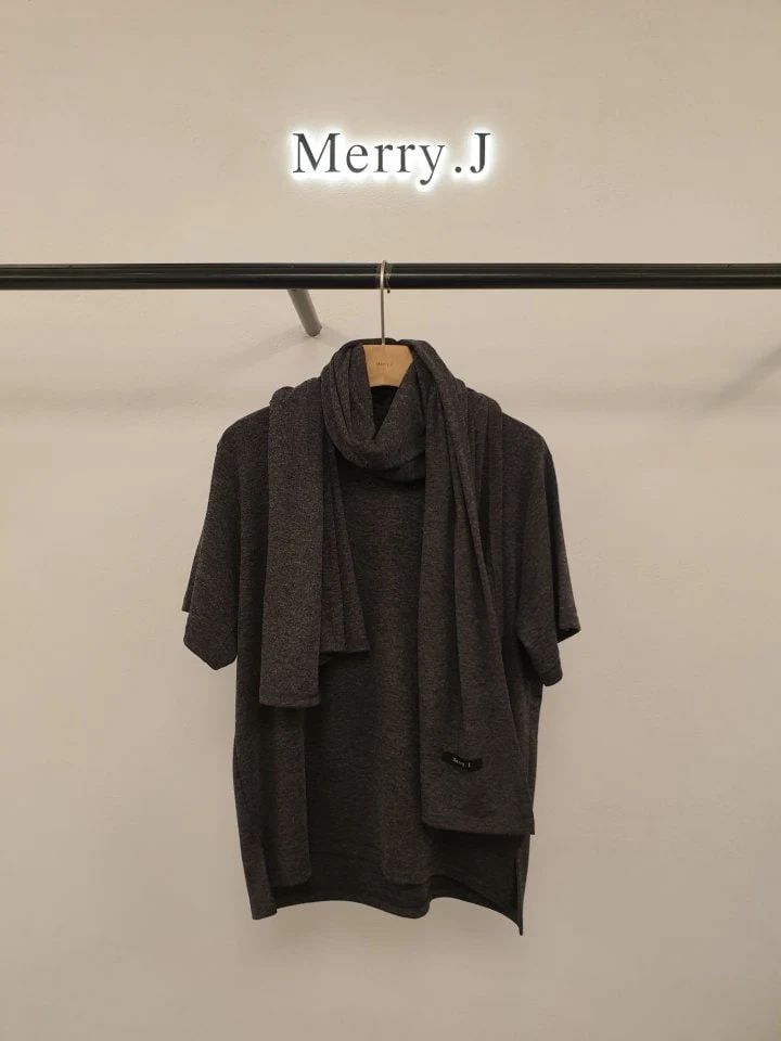 Merry J - Korean Women Fashion - #momslook - Philip Muffler Tee - 6