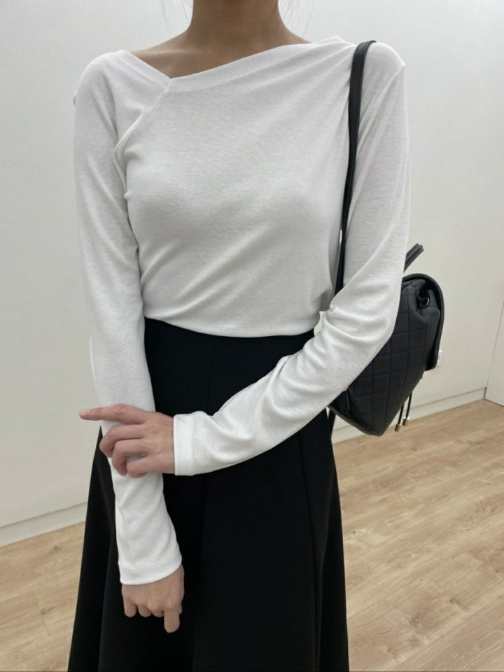 Most - Korean Women Fashion - #momslook - Unbalance Neck Tee