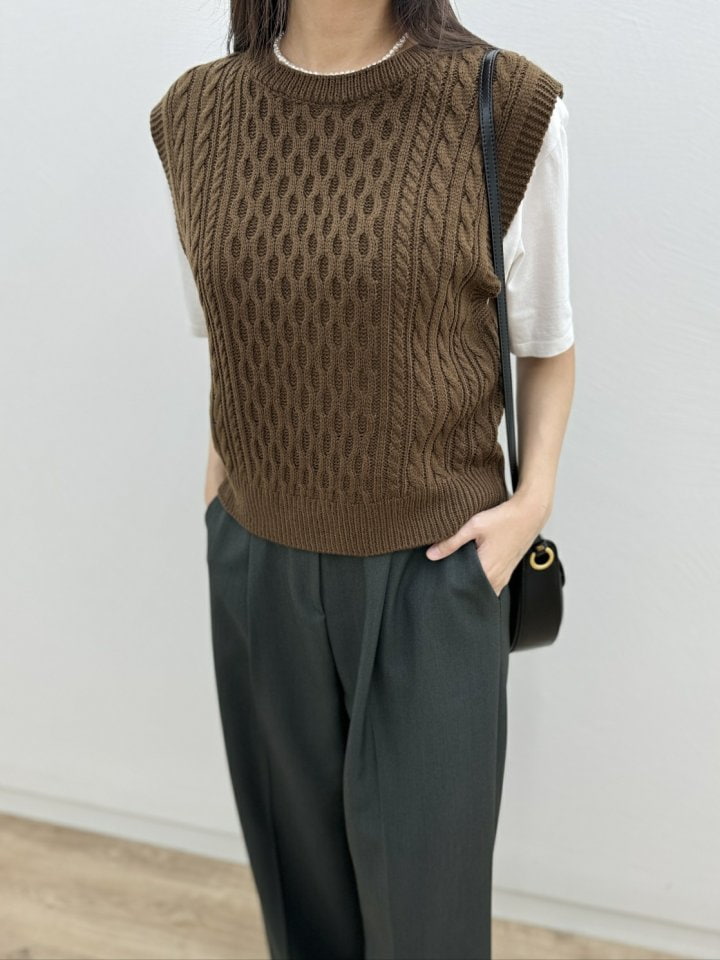 Most - Korean Women Fashion - #momslook - Loafer Vest - 10