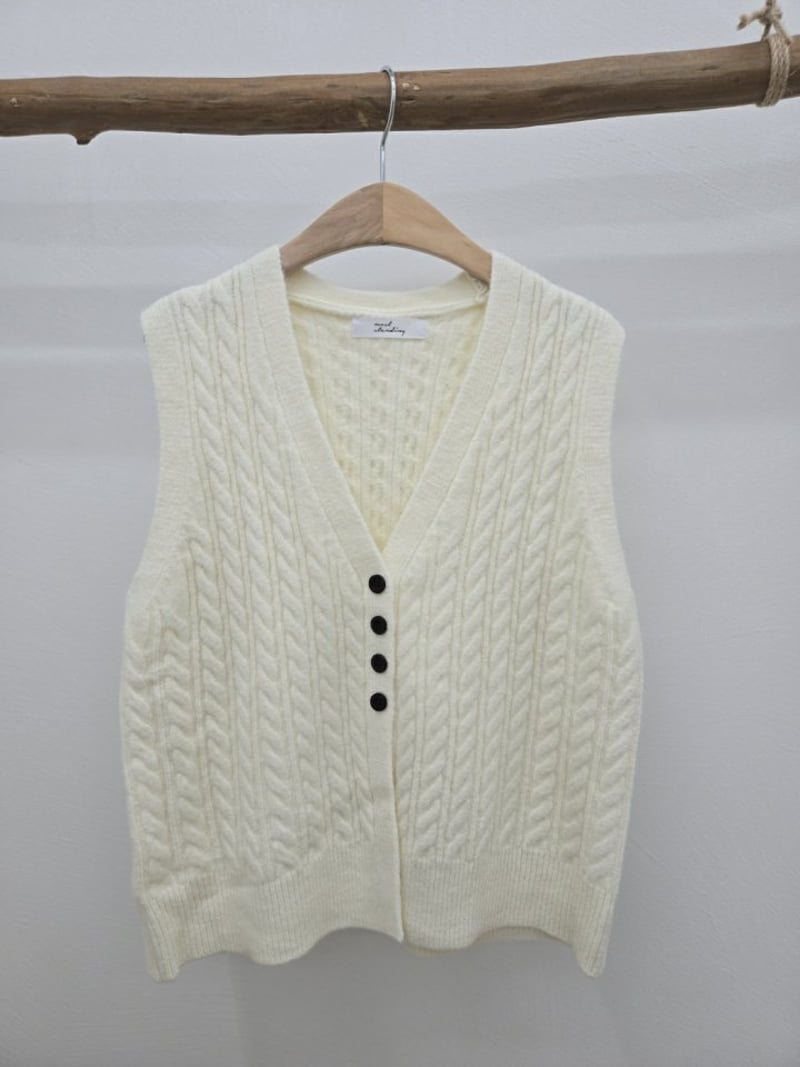 Most - Korean Women Fashion - #momslook - Warm Twist Vest