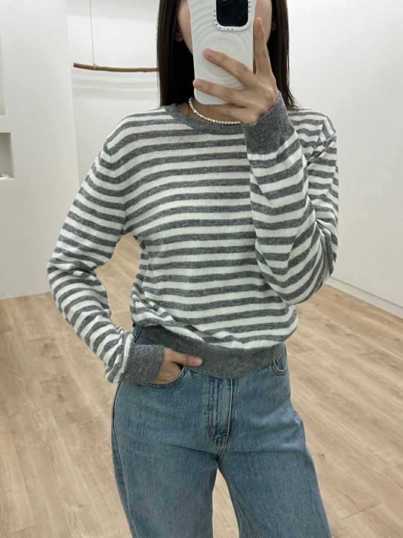 Most - Korean Women Fashion - #momslook - Cash Stripe Round Top - 6