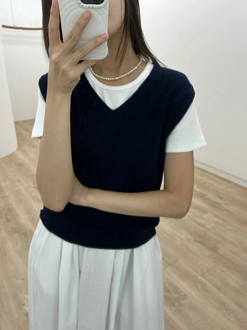 Most - Korean Women Fashion - #pursuepretty - Hazzi Vest - 6