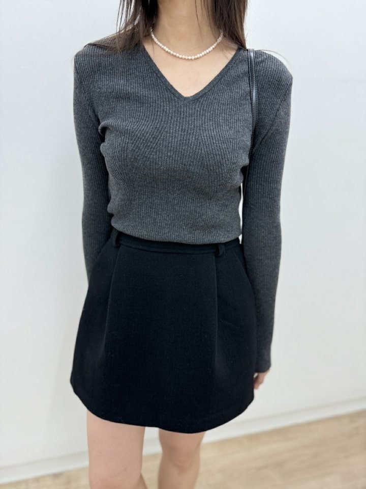 Most - Korean Women Fashion - #restrostyle - Wale Rib Knit Top - 6