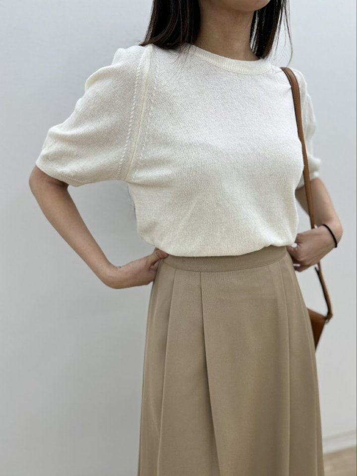 Most - Korean Women Fashion - #vintageinspired - Cash Puff Knit Top - 11