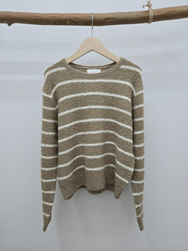 Most - Korean Women Fashion - #momslook - Sold Stripe Round Knit Top - 4