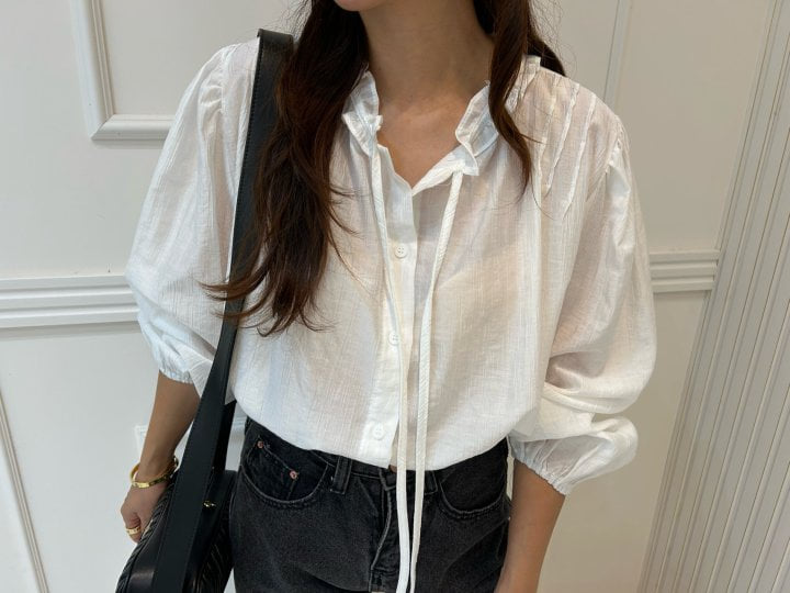 Pearls room - Korean Women Fashion - #momslook - Pintuck String Blouse - 7