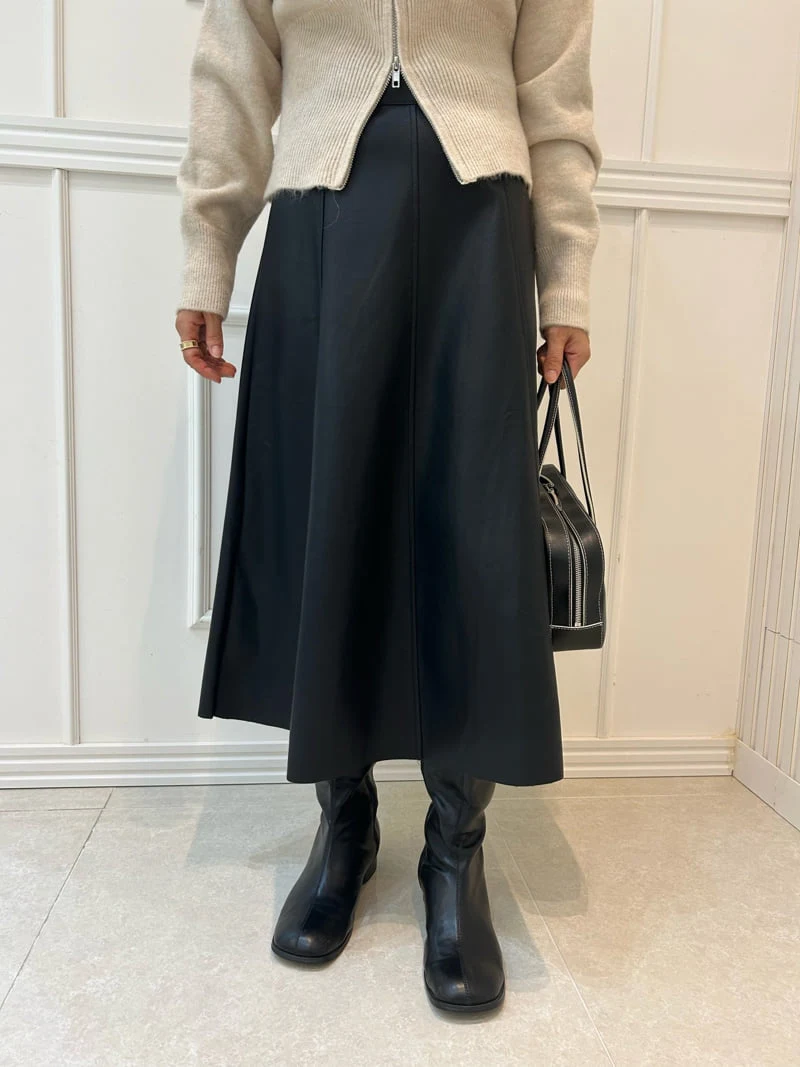 Pearls room - Korean Women Fashion - #momslook - Fake Leather Skirt - 10