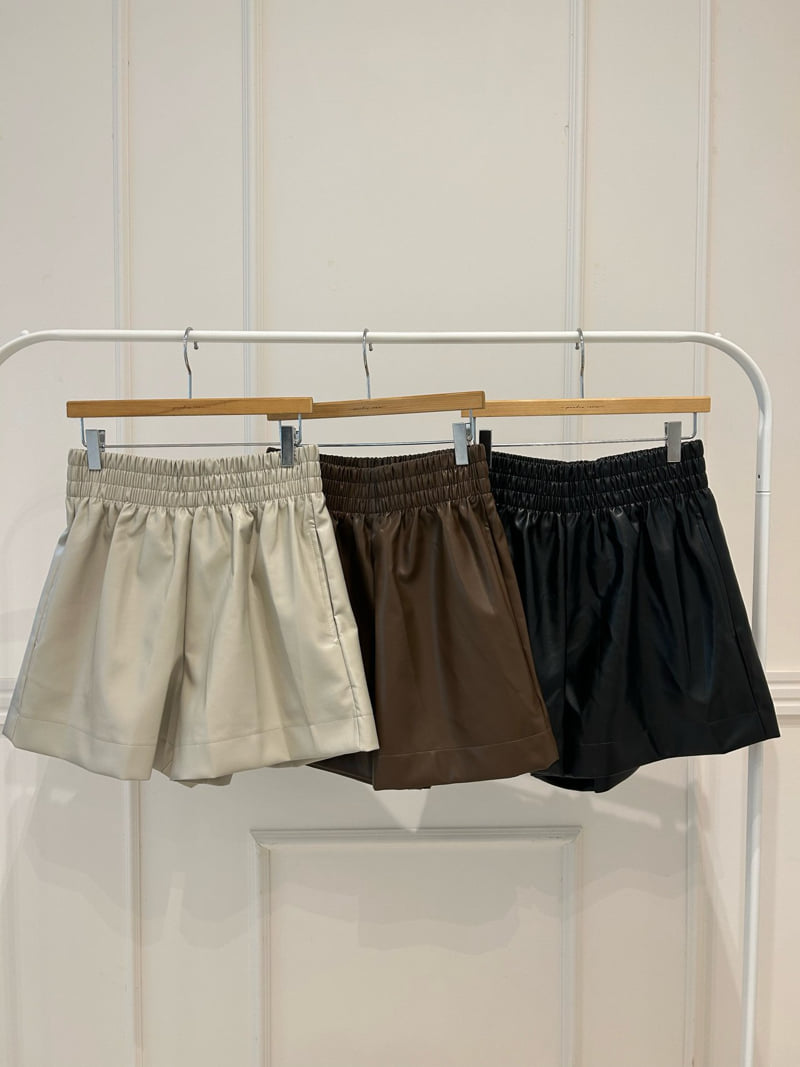 Pearls room - Korean Women Fashion - #womensfashion - Fake Leather Short Pants - 11