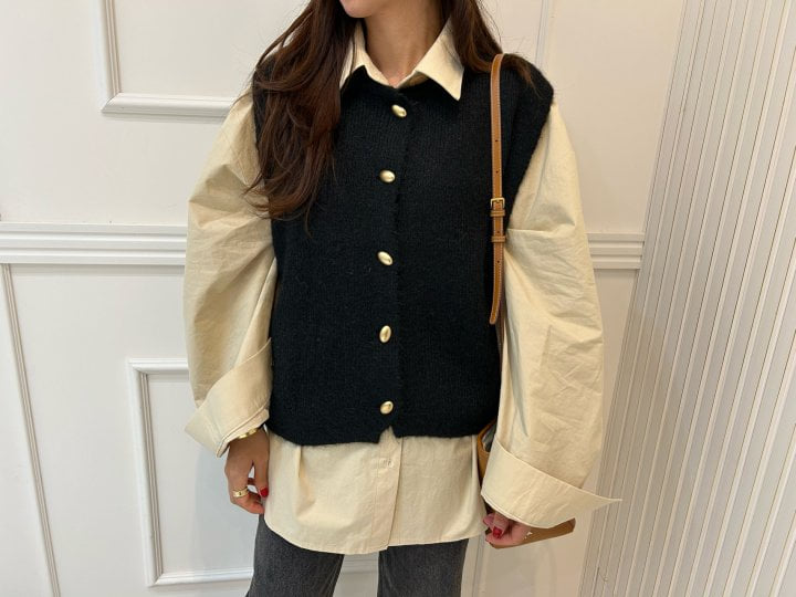 Pearls room - Korean Women Fashion - #womensfashion - Button Vest