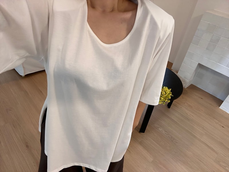 Something - Korean Women Fashion - #pursuepretty - U Neck Tee - 7