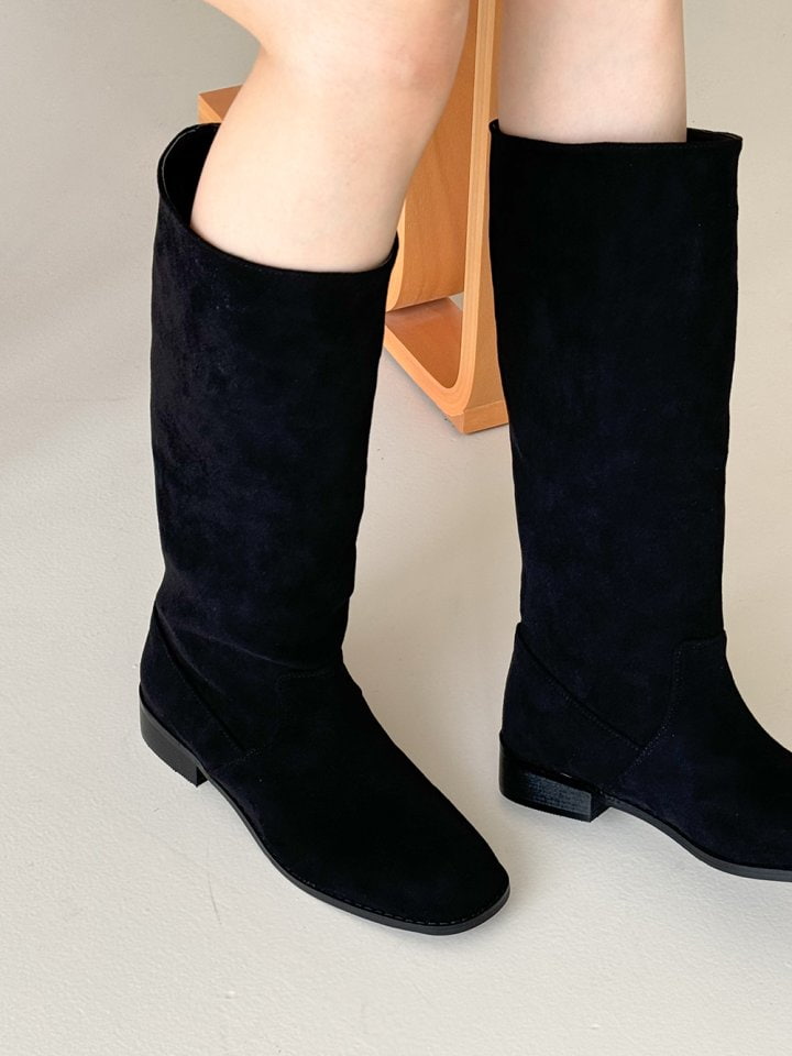 Vade - Korean Women Fashion - #momslook - Suede Round Long Boots - 9