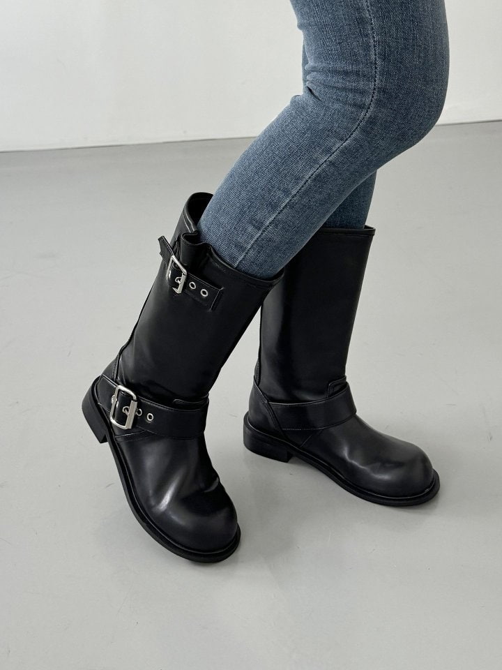 Vade - Korean Women Fashion - #momslook - Vecro Buckle Middle Boots - 11