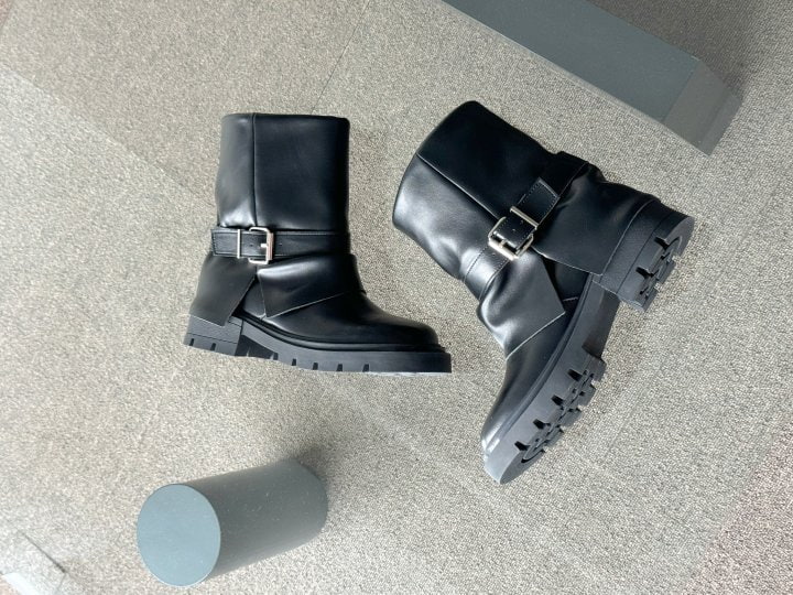 Vade - Korean Women Fashion - #momslook - Martin Vecro Walker Mountain Boots - 5