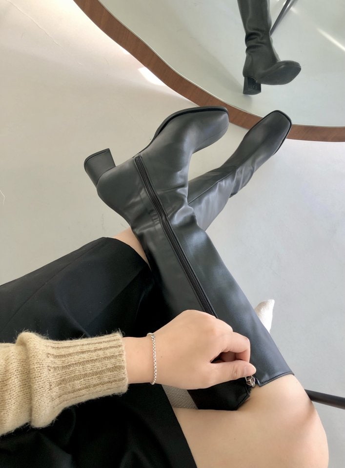 Vade - Korean Women Fashion - #momslook - Middle Slim Square Boots - 7