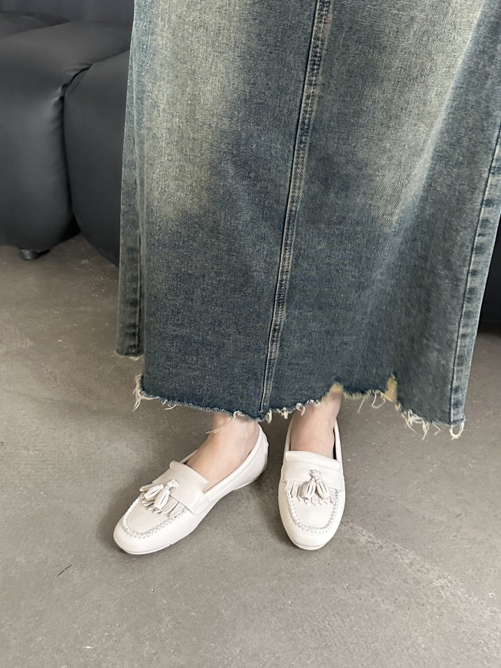 Vade - Korean Women Fashion - #pursuepretty - Soft Square Tessel Loafer