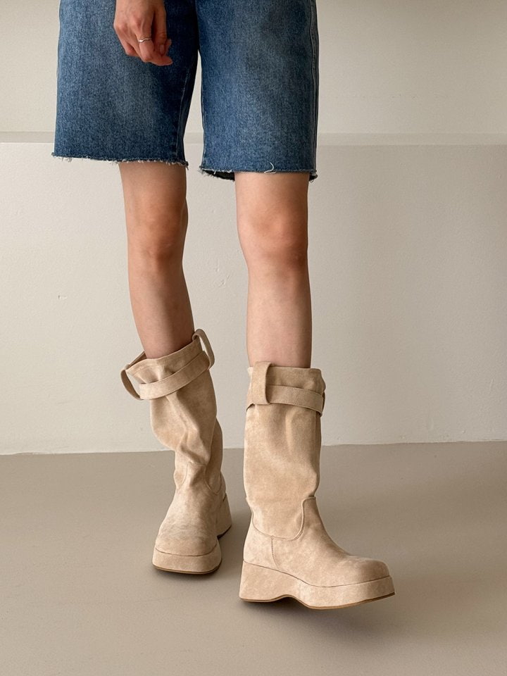 Vade - Korean Women Fashion - #shopsmall - Belt Shirring Suede Middle Boots