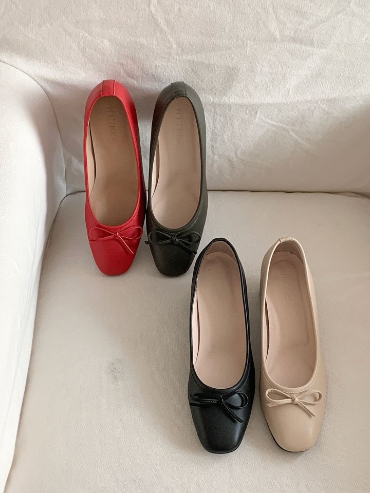 Vade - Korean Women Fashion - #vintageinspired - Ribbon Pumps Hill - 2