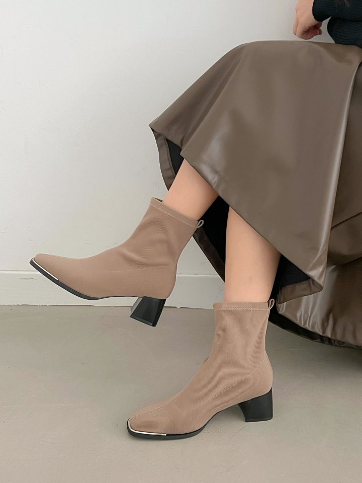 Vade - Korean Women Fashion - #womensfashion - Span Ankle Boots - 3