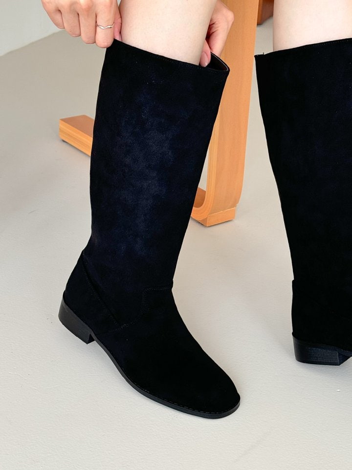 Vade - Korean Women Fashion - #womensfashion - Suede Round Long Boots - 6