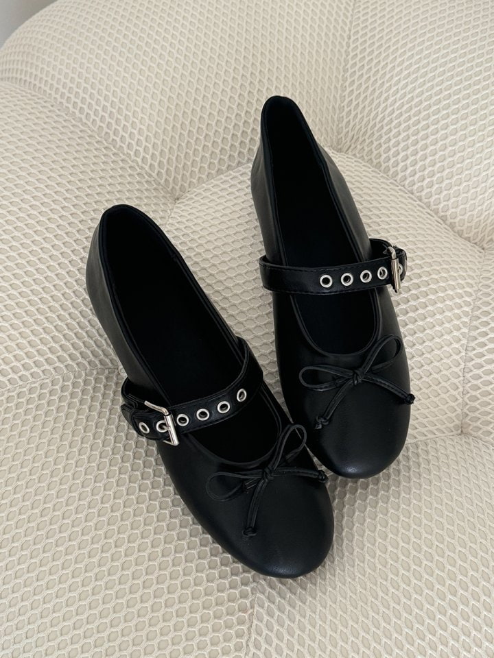 Vade - Korean Women Fashion - #womensfashion - Buckle Strap Ribbon Flat - 8