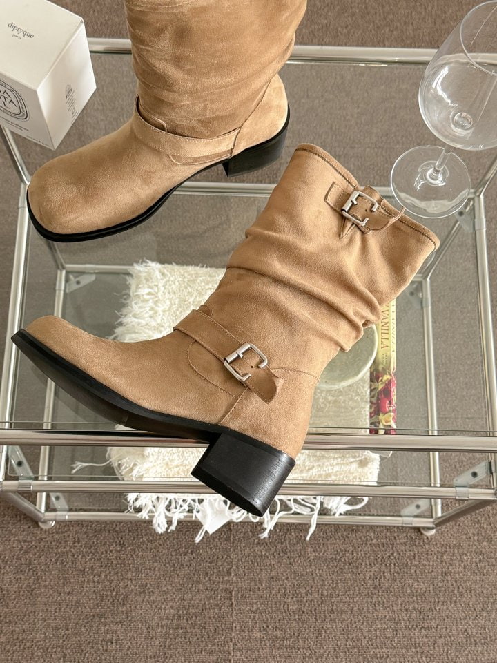 Vade - Korean Women Fashion - #momslook - Vecro Buckle Half Middle Boots - 4