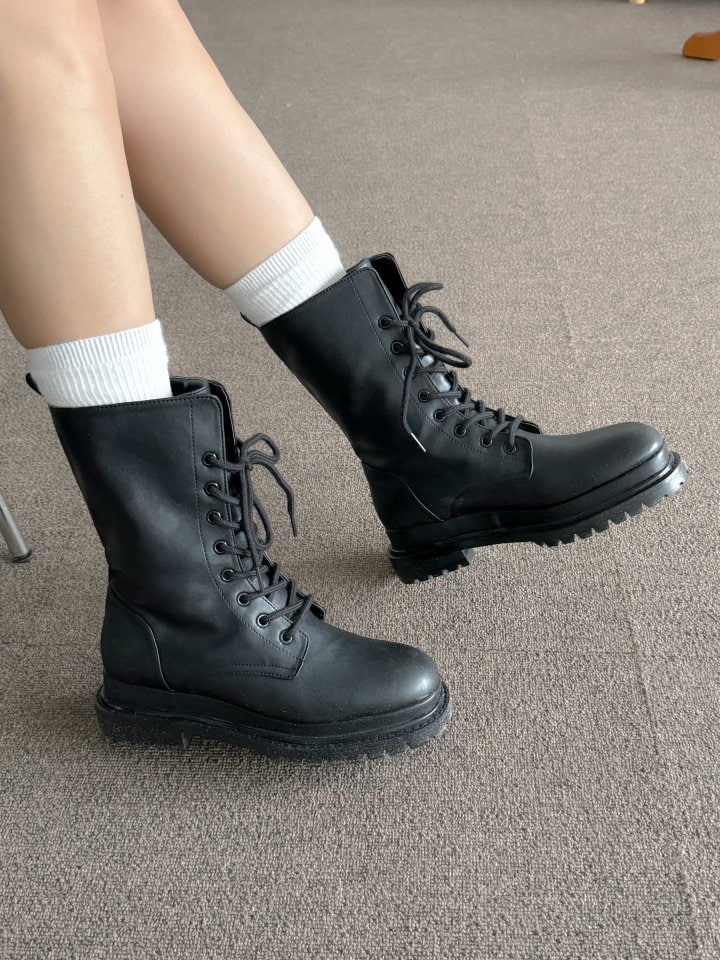 Vade - Korean Women Fashion - #womensfashion - Walker Middle Half Boots - 8